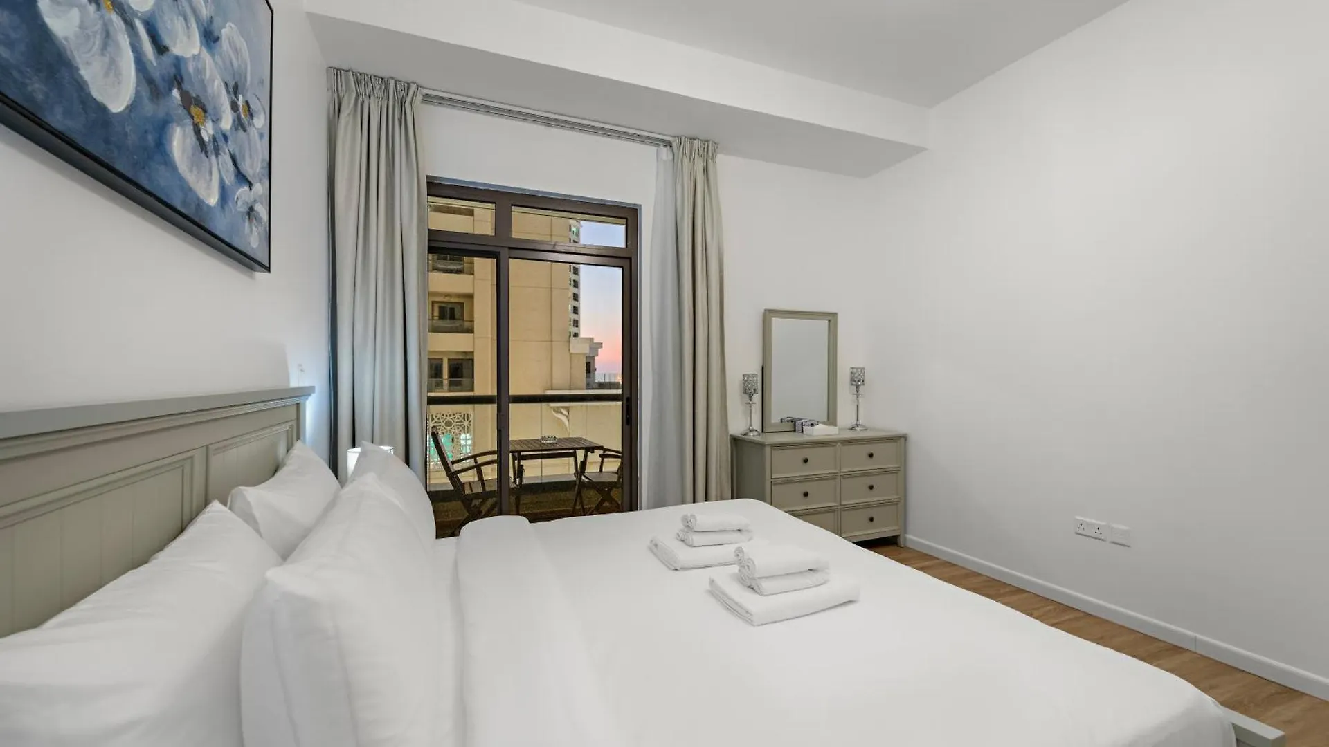 Elegant 2Br With Seaview In Jbr L Walk To The Beach Dubai 0*,  United Arab Emirates