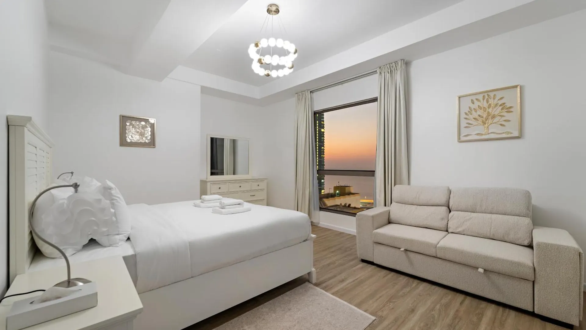 Apartment Elegant 2Br With Seaview In Jbr L Walk To The Beach Dubai