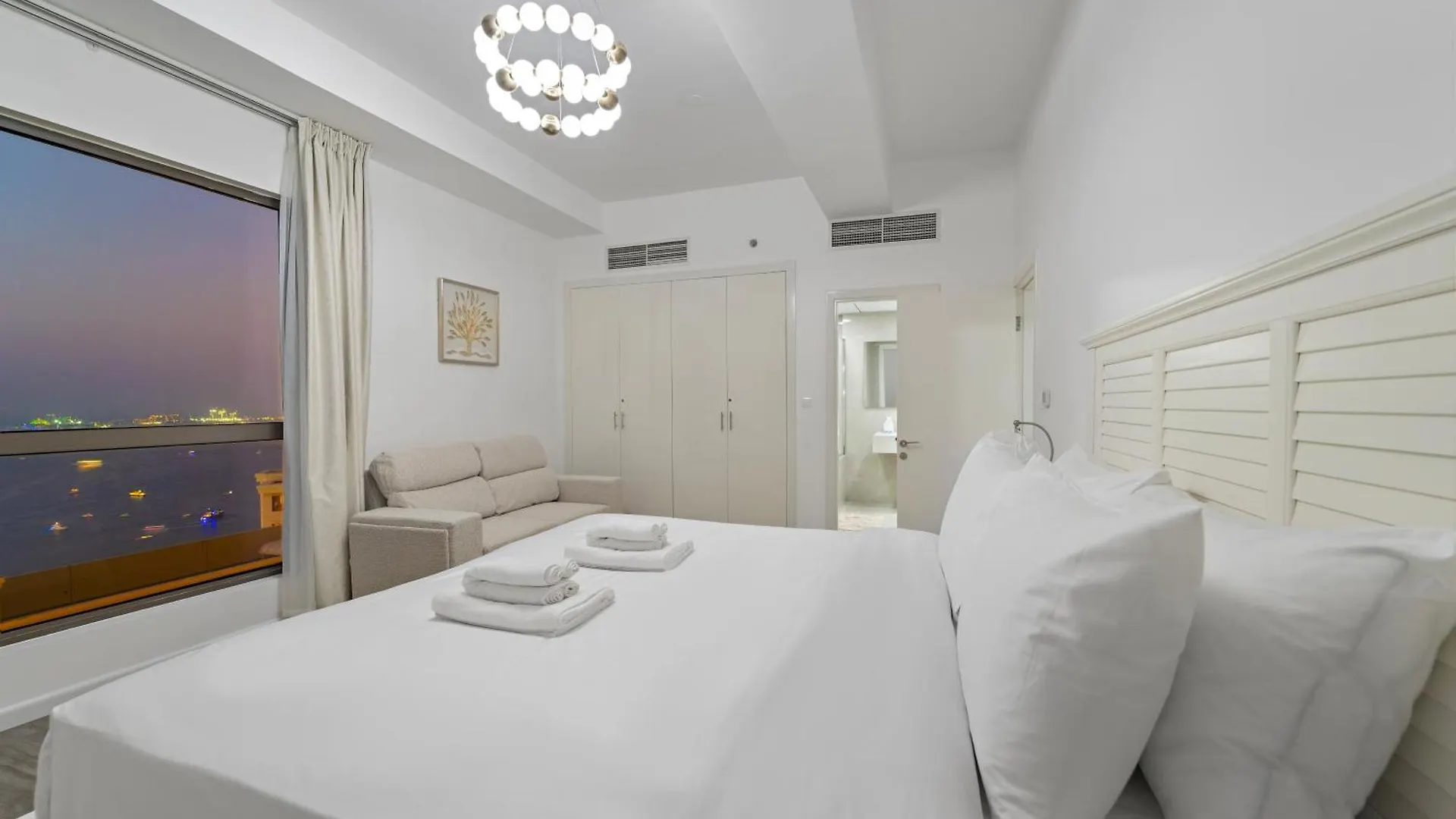 Elegant 2Br With Seaview In Jbr L Walk To The Beach Dubai