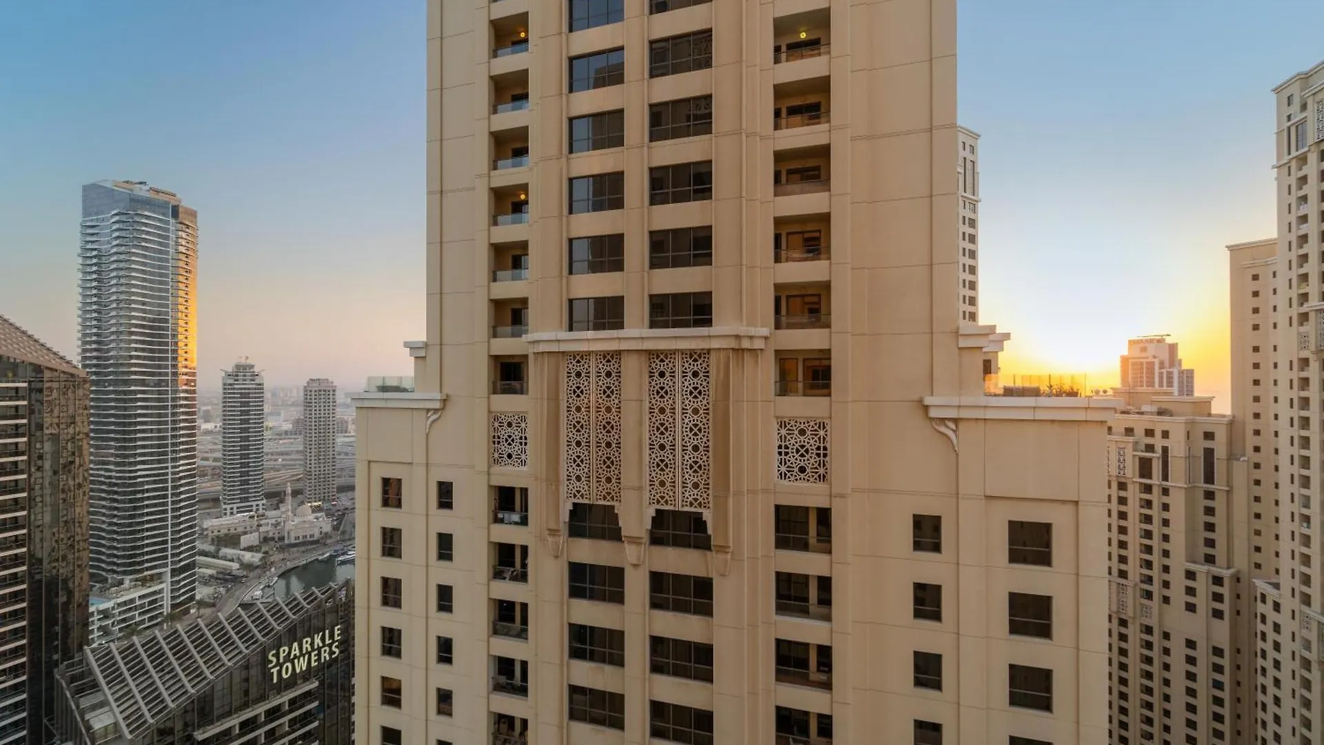 Apartment Elegant 2Br With Seaview In Jbr L Walk To The Beach Dubai